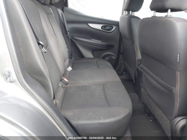 JN1BJ1CP9HW026144 Nissan Rogue Sport S