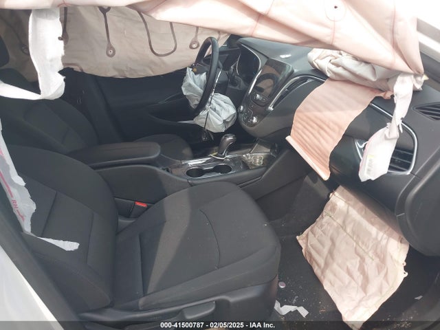 Chevrolet MALIBU LT 2018 1G1ZD5ST9JF258735 Image 5