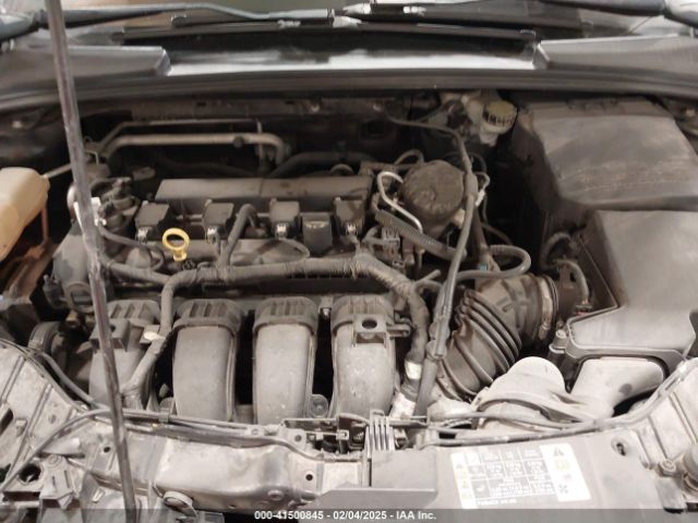 1FADP3K22GL263814 Ford FOCUS SE