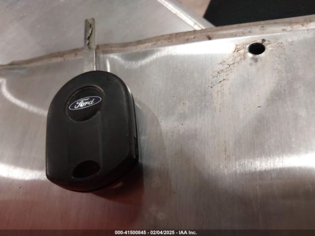 1FADP3K22GL263814 Ford FOCUS SE