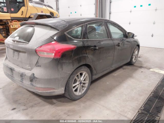 1FADP3K22GL263814 Ford FOCUS SE