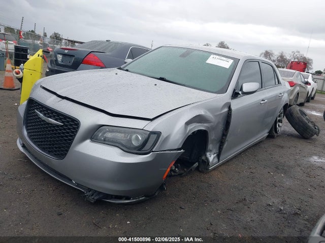 Chrysler 300 300s 2018 2C3CCABG5JH214178 Image 14