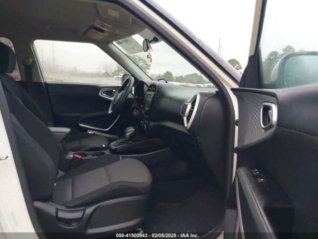 KNDJ23AU5L7120471 KIA SOUL LX