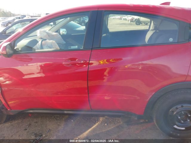 3CZRU5H36JM718491 Honda HR-V LX