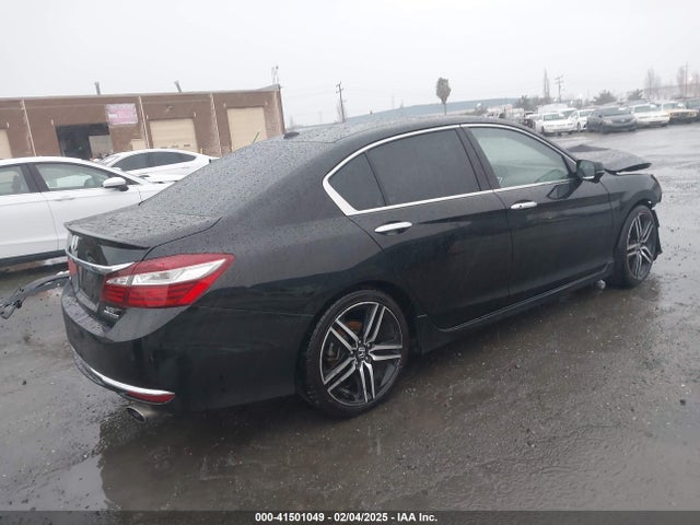 1HGCR3F96GA020561 Honda Accord Touring