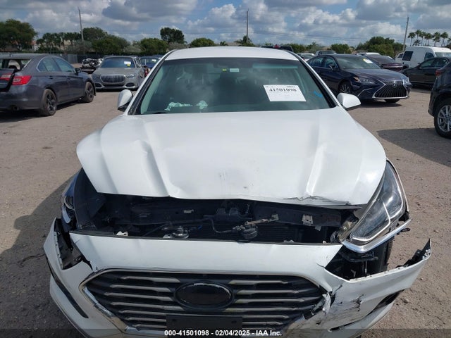 5NPE24AF1KH758199 Hyundai SONATA SE