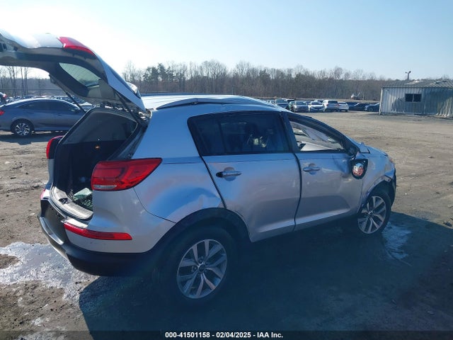 KIA Sportage Lx 2015 KNDPB3AC5F7729937 Image 4