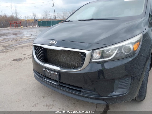 KIA SEDONA LX 2016 KNDMB5C1XG6101342 Image 6