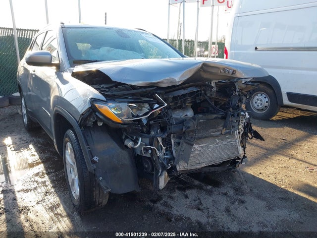 3C4NJDBB7LT148324 Jeep Compass Latitude 4x4