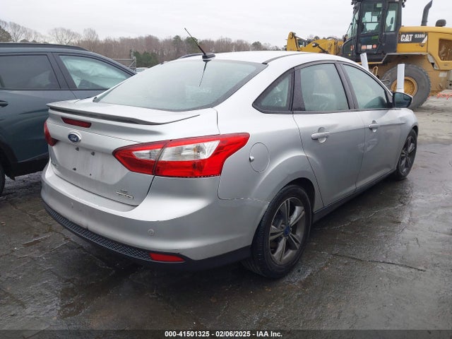 Ford FOCUS SE 2014 1FADP3F26EL251334 Image 4