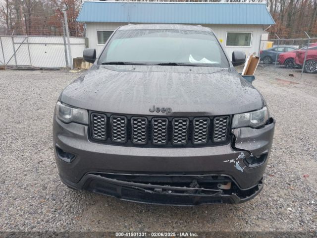 1C4RJFAGXJC388163 Jeep Grand Cherokee Altitude 4x4