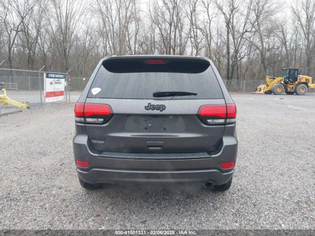 1C4RJFAGXJC388163 Jeep Grand Cherokee Altitude 4x4