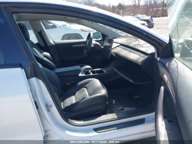 2023 TESLA MODEL 3 5YJ3E1EA6PF698387 Photo 4