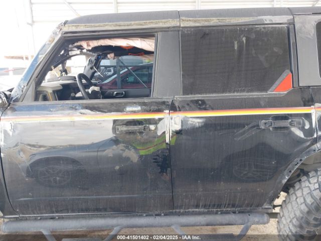 1FMEE5DP5NLB31700 Ford Bronco Black Diamond