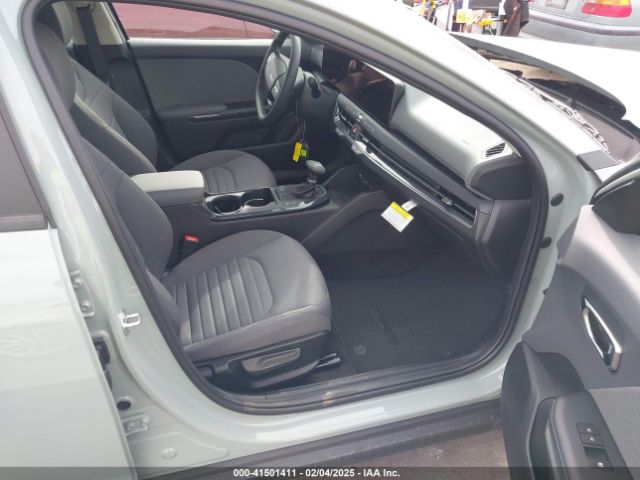 3KPFU4DE2SE053689 KIA K4 Ex