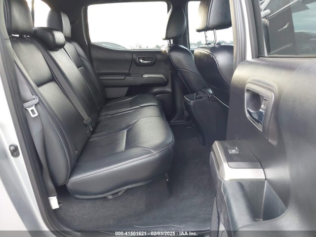 3TMGZ5AN1KM270611 Toyota Tacoma Limited