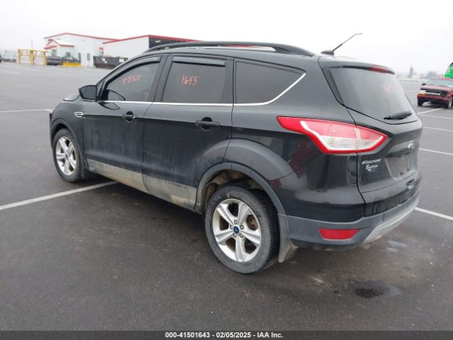 1FMCU9GX1FUA58320 Ford ESCAPE SE