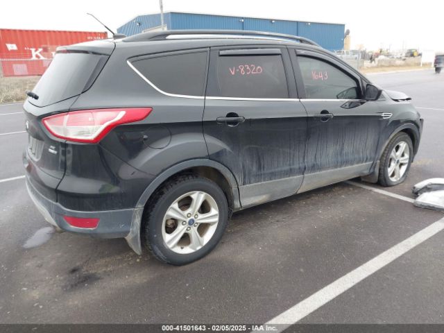 1FMCU9GX1FUA58320 Ford ESCAPE SE
