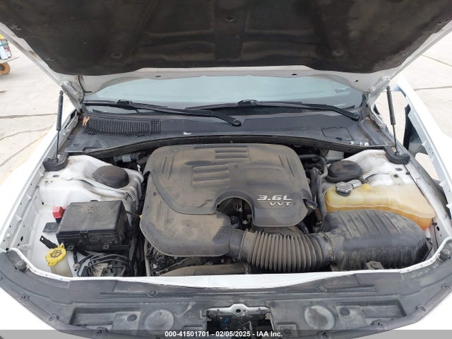Chrysler 300 300s 2019 2C3CCABG7KH569516 Image 10