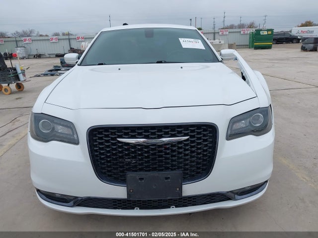 Chrysler 300 300s 2019 2C3CCABG7KH569516 Image 13