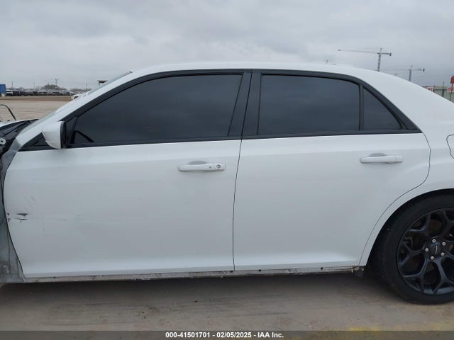 Chrysler 300 300s 2019 2C3CCABG7KH569516 Image 15