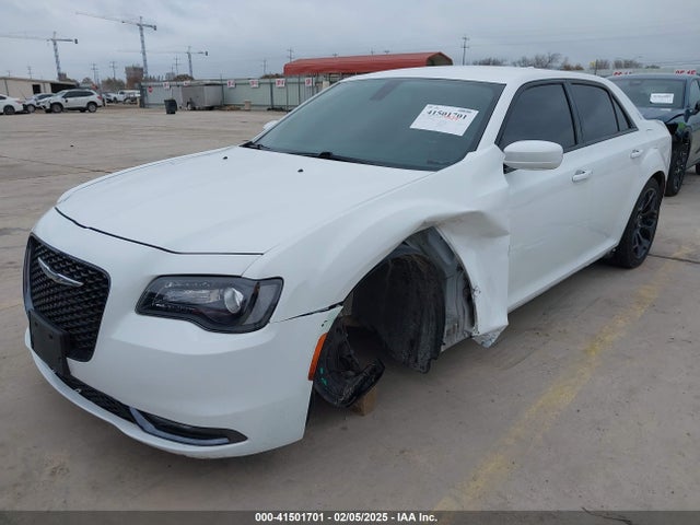 Chrysler 300 300s 2019 2C3CCABG7KH569516 Image 2
