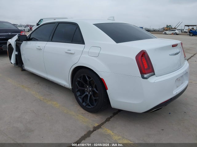 Chrysler 300 300s 2019 2C3CCABG7KH569516 Image 3
