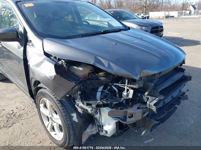 1FMCU0GXXFUC65428 Ford ESCAPE SE