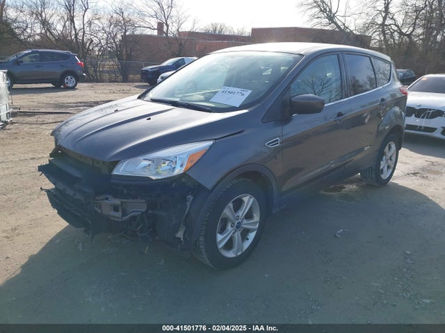 1FMCU0GXXFUC65428 Ford ESCAPE SE