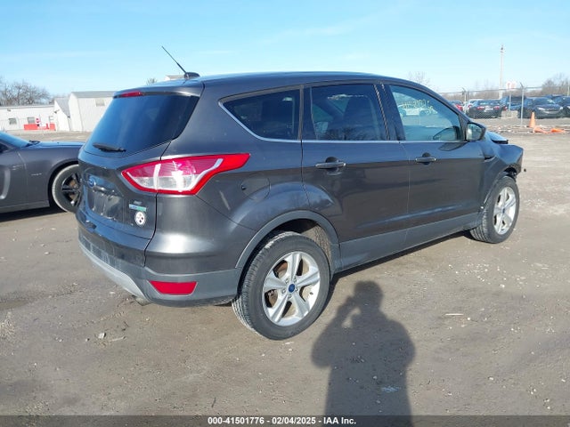 1FMCU0GXXFUC65428 Ford ESCAPE SE
