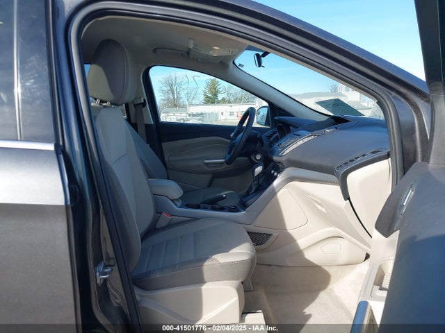 1FMCU0GXXFUC65428 Ford ESCAPE SE