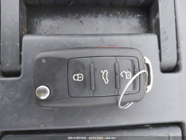 3VWJP7AT3EM608906 Volkswagen Beetle 2.5l