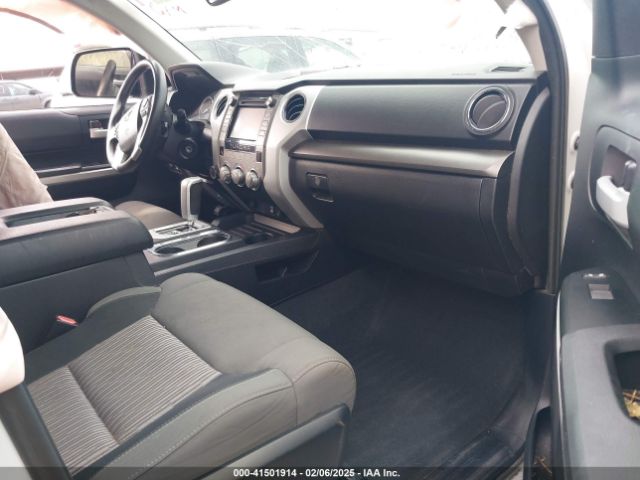 5TFDW5F18FX475571 Toyota Tundra Sr5 5.7l V8
