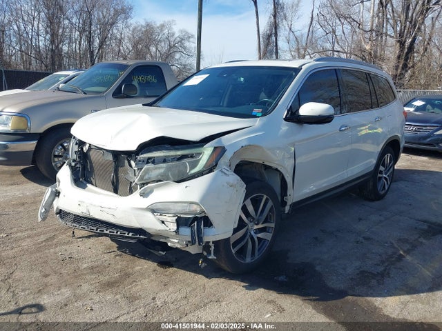 Honda Pilot Touring 2016 5FNYF6H94GB012249 Image 2
