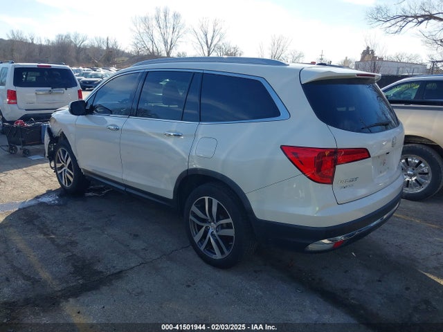 Honda Pilot Touring 2016 5FNYF6H94GB012249 Image 3