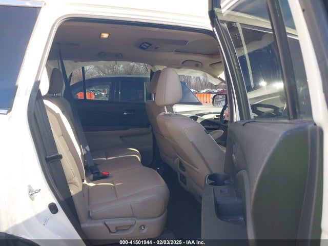 Honda Pilot Touring 2016 5FNYF6H94GB012249 Image 8