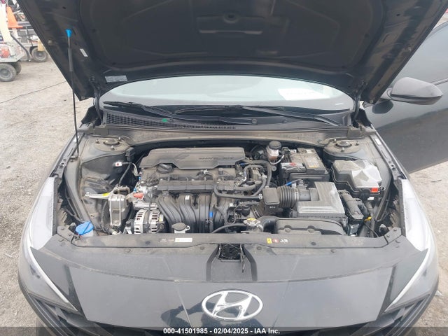 KMHLS4AG5PU579186 Hyundai ELANTRA SEL
