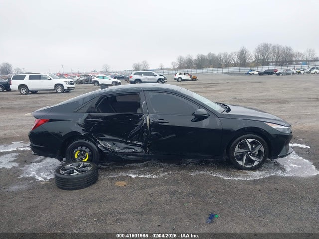KMHLS4AG5PU579186 Hyundai ELANTRA SEL