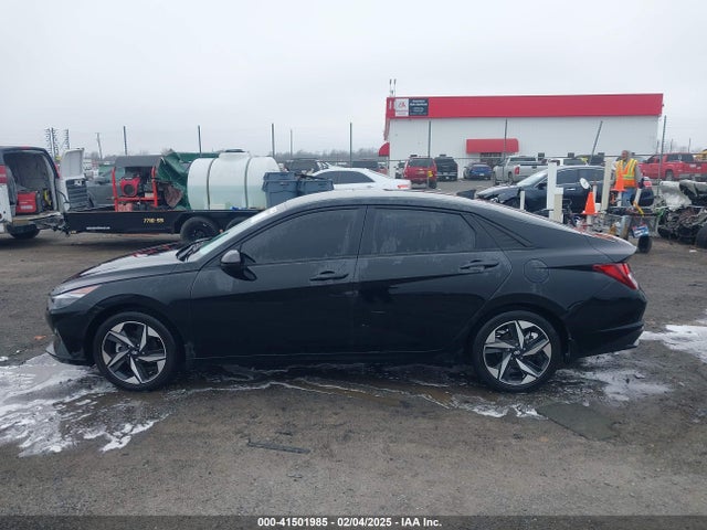 KMHLS4AG5PU579186 Hyundai ELANTRA SEL