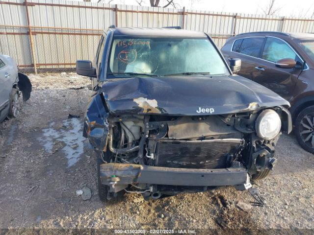 1C4NJPBB5GD561310 Jeep Patriot Sport