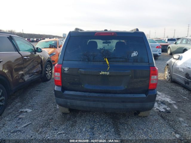 1C4NJPBB5GD561310 Jeep Patriot Sport