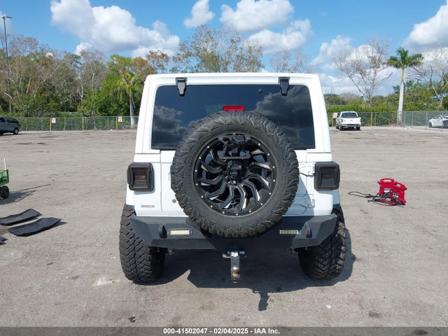 1C4HJXEN7LW213459 Jeep Wrangler Unlimited Sahara 4x4