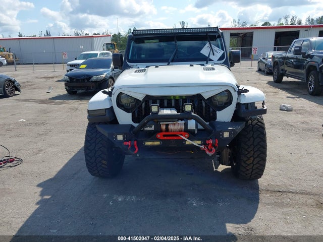 1C4HJXEN7LW213459 Jeep Wrangler Unlimited Sahara 4x4