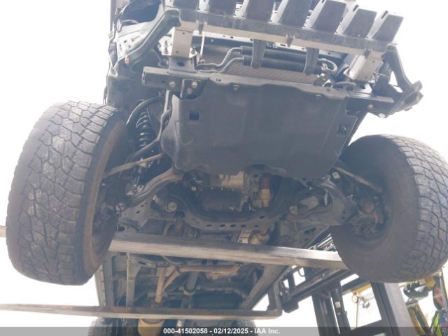 3TMAZ5CN7HM046710 Toyota Tacoma Sr5 V6