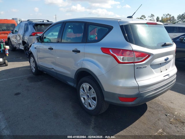 Ford ESCAPE S 2014 1FMCU0F73EUA22494 Image 3