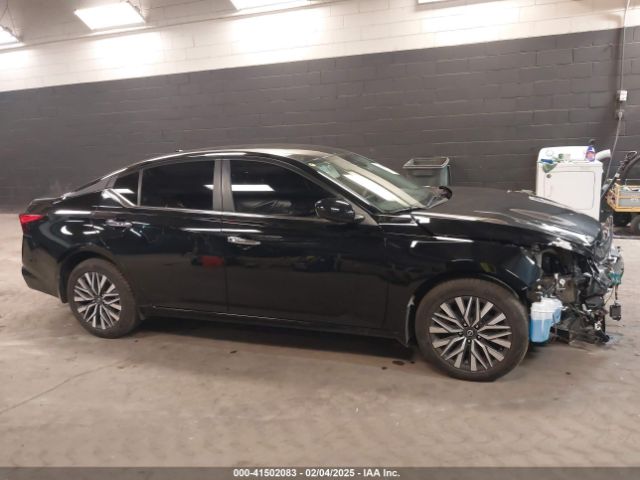 1N4BL4DW7PN398803 Nissan Altima Sv Intelligent Awd