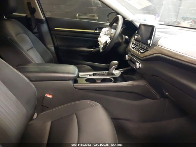 1N4BL4DW7PN398803 Nissan Altima Sv Intelligent Awd