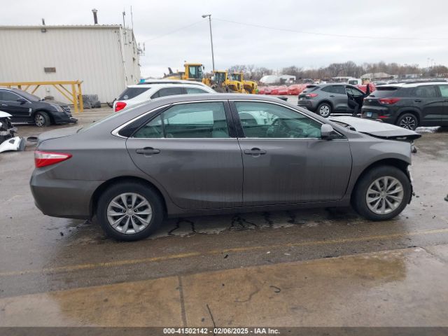 4T1BF1FK3HU374219 Toyota CAMRY LE