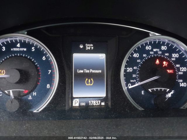 4T1BF1FK3HU374219 Toyota CAMRY LE