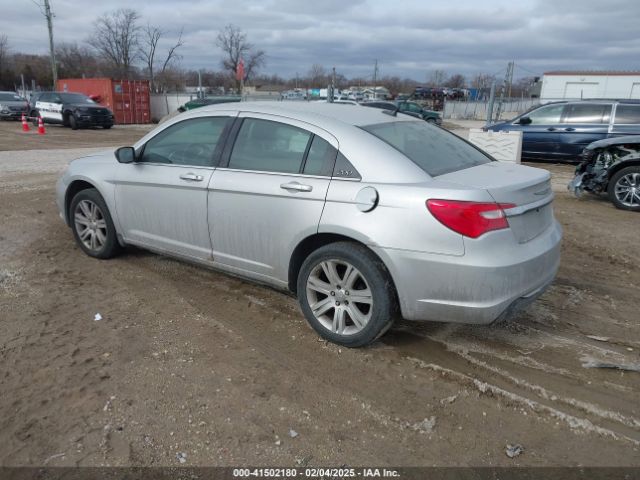 2012 CHRYSLER 200 1C3CCBBB7CN101868 Photo 2